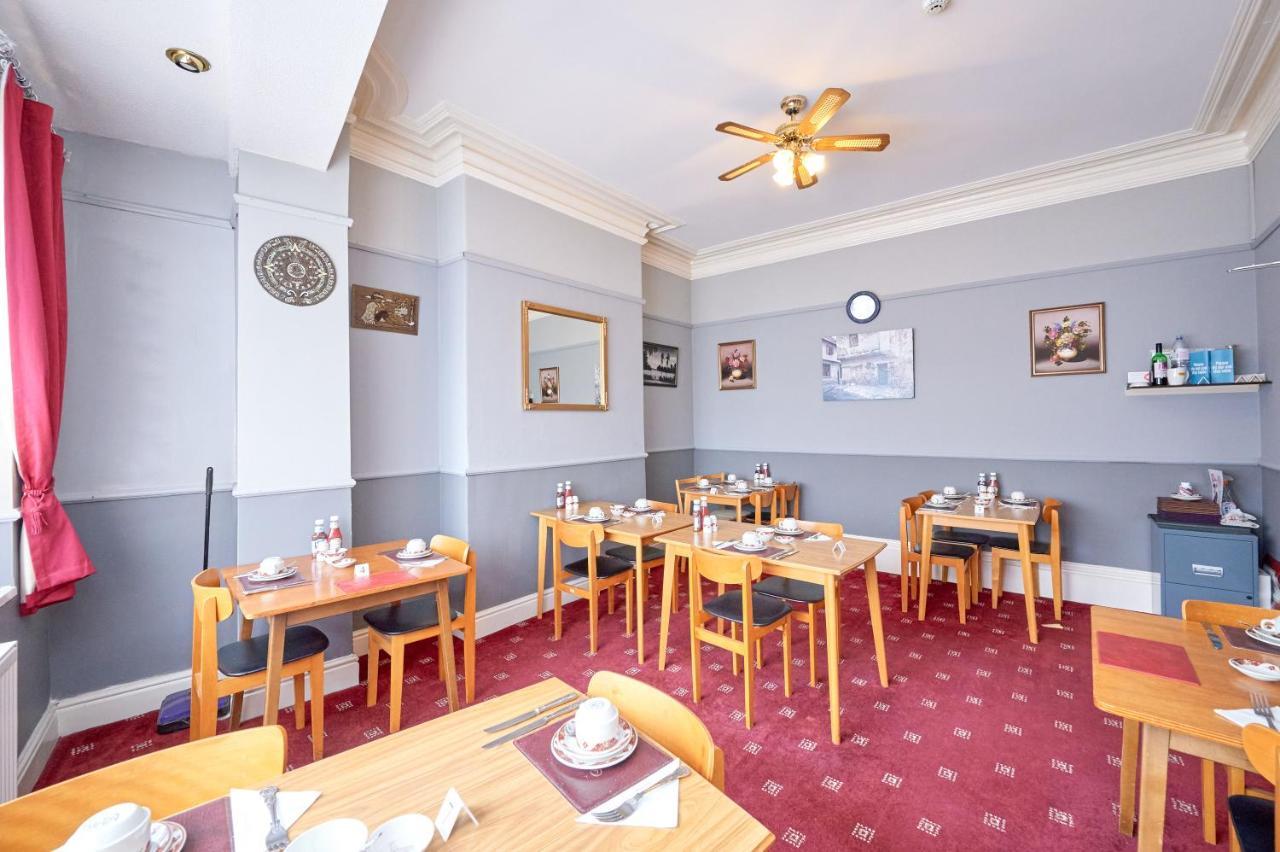 Bed and Breakfast The Wilton International Blackpool Esterno foto
